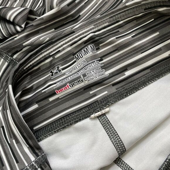 Under Armour Womens Striped Black White Capri Leggings Size M Compression Heat - Picture 4 of 4